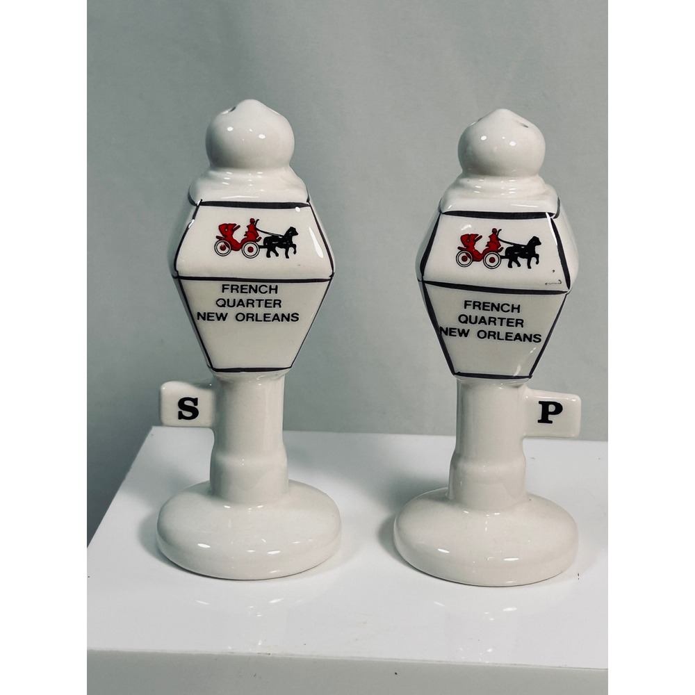 Vintage French Quarter New Orleans Street Lamp Salt and Pepper Shakers Set White